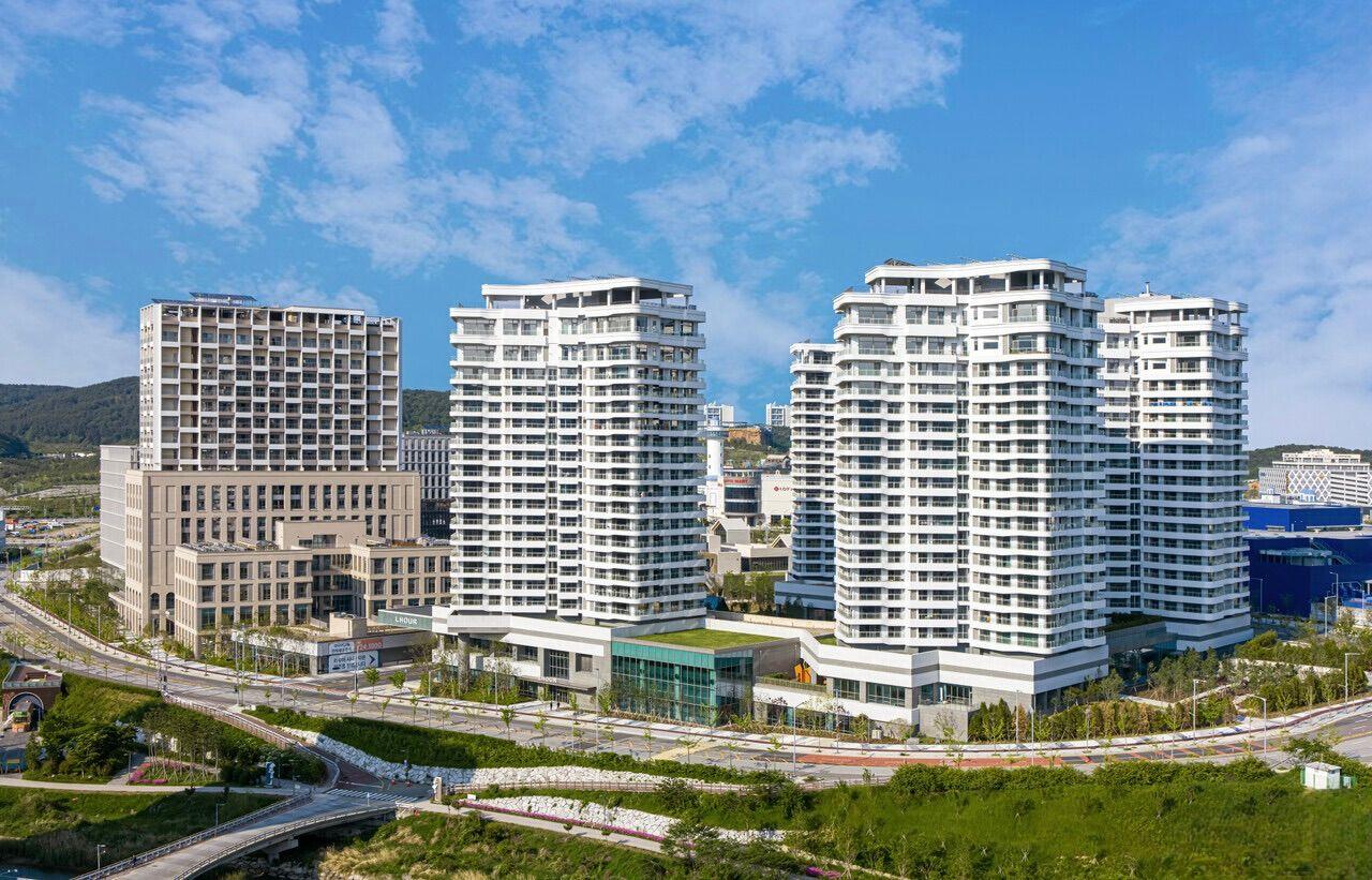 LHOUR Senior Town in Busan, Korea
