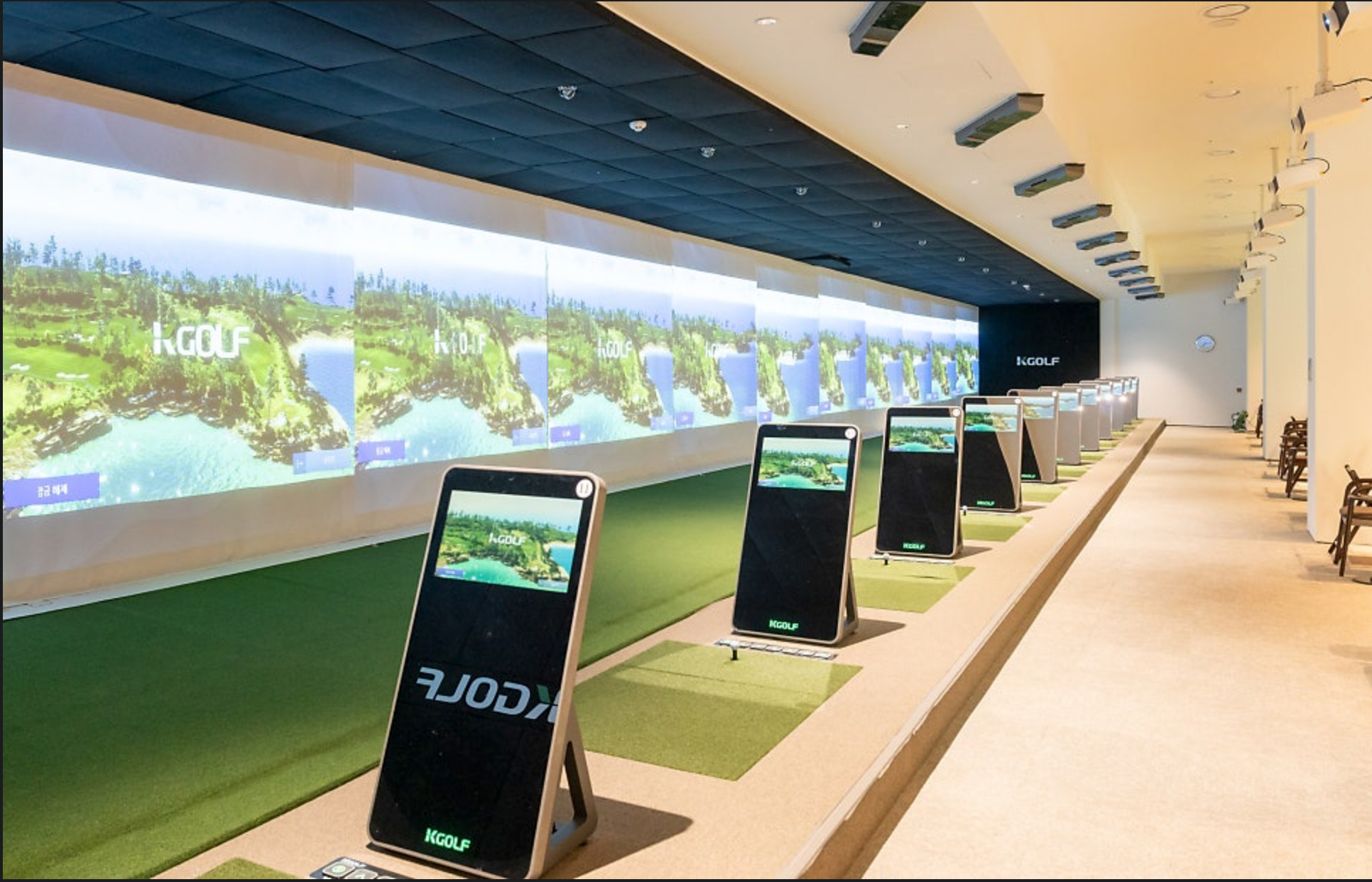K-GOLF community golf facility at LHOUR Senior Town in Busan